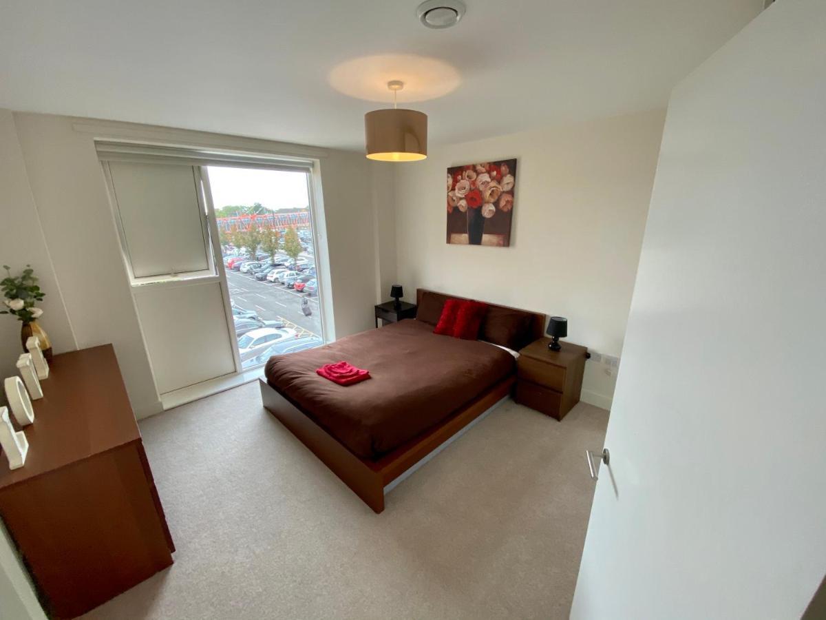 Cambridge Train Station Luxury Apartments Sleeps 6 With Parking Exterior photo